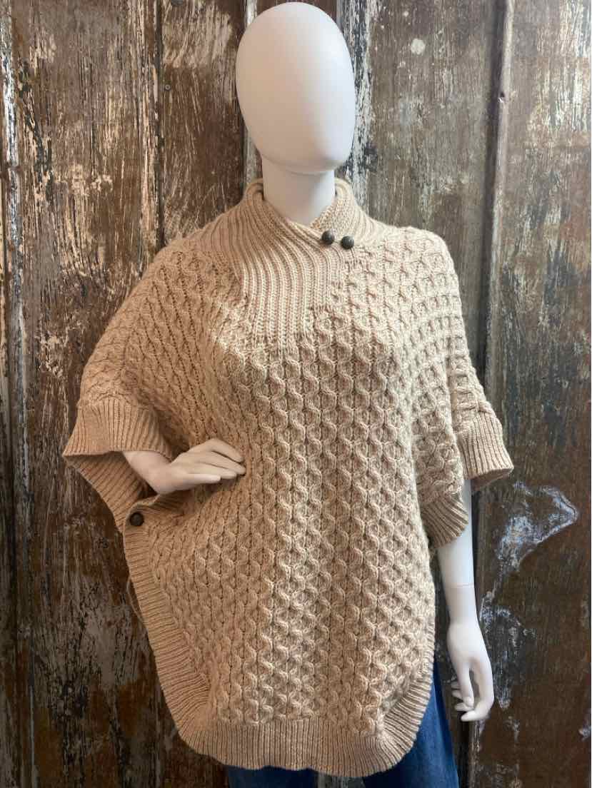 Aran Mor Size Small/Medium Cream Sweater