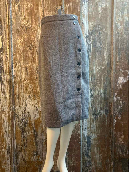 H & M Size 8 Gray Skirt