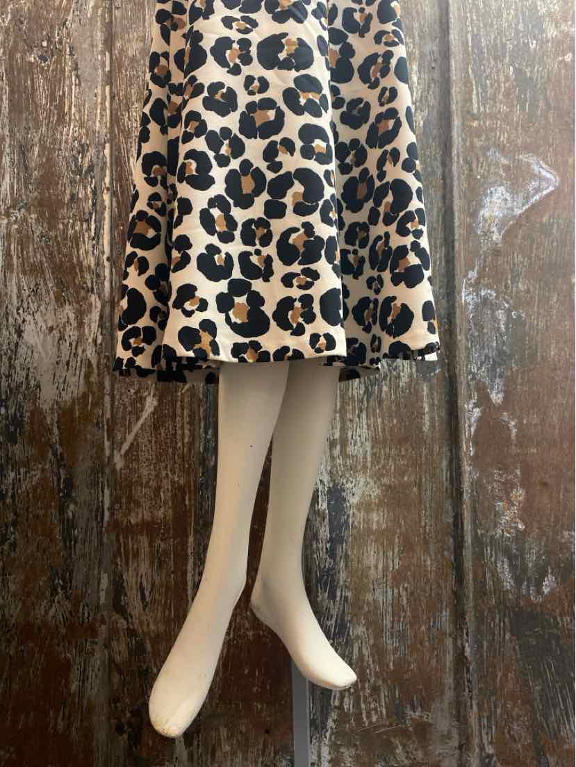 Ann Taylor Size 2 Animal Print Skirt