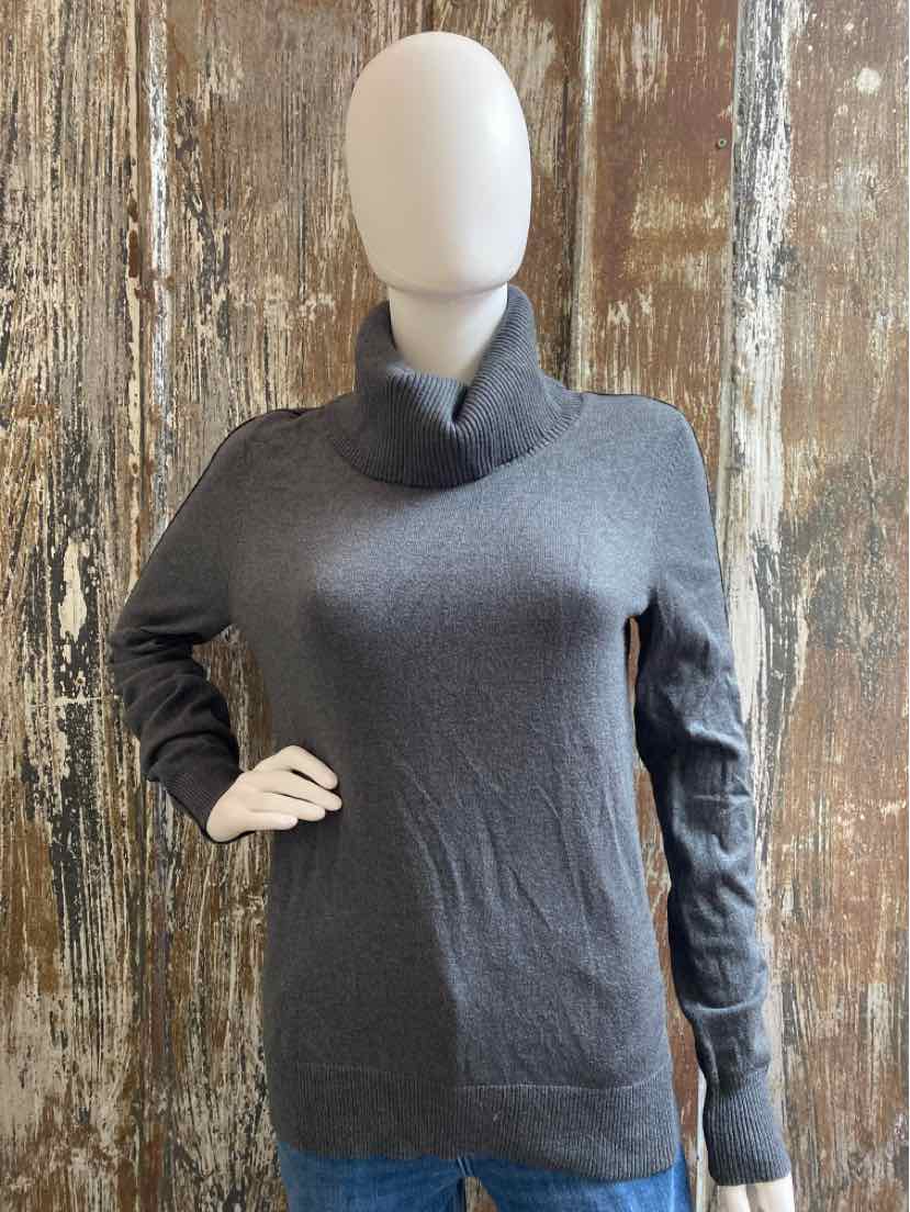 Calvin Klein Size Medium Gray Turtleneck