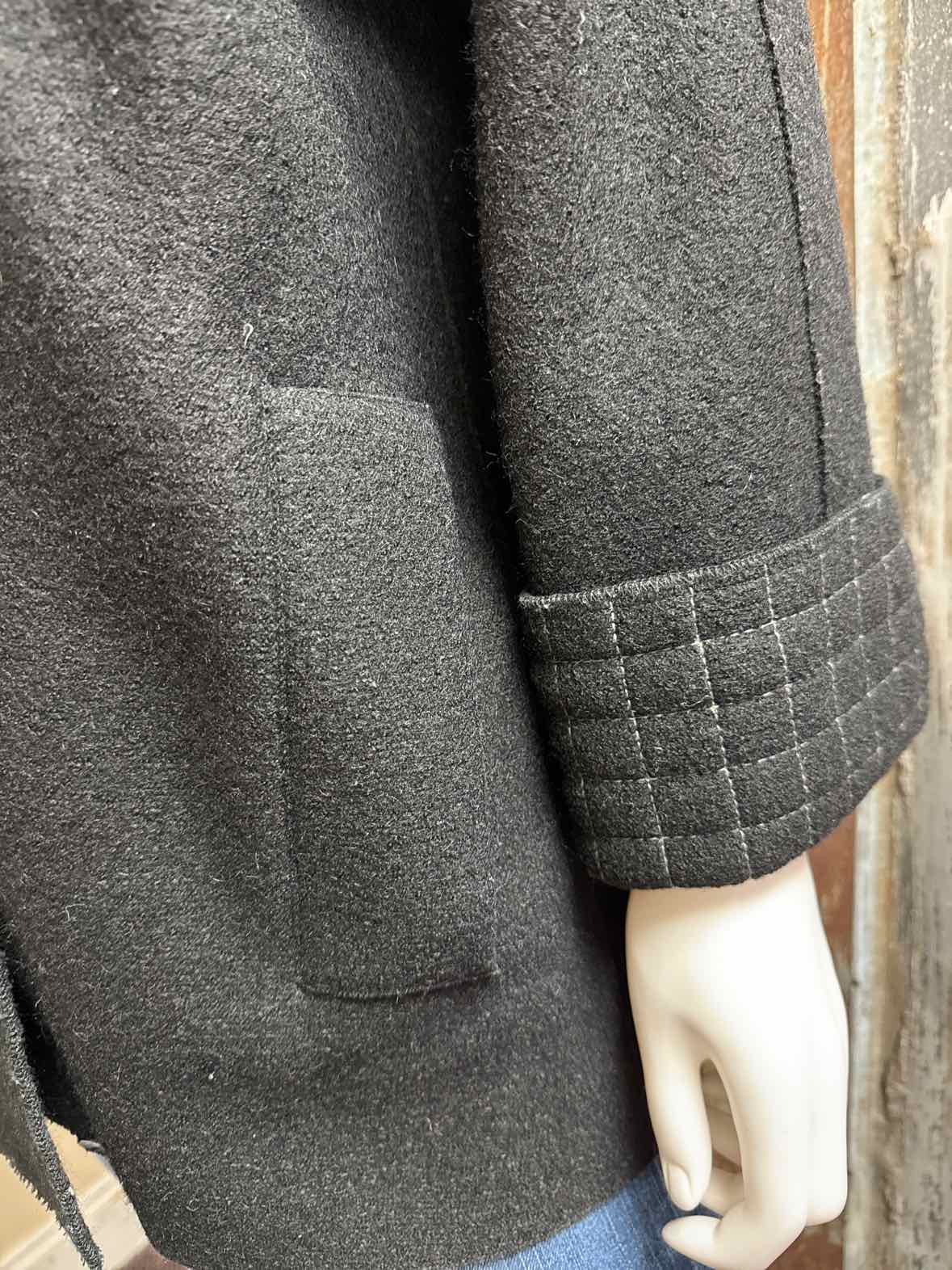 Beyond Threads Size small Black Jacket