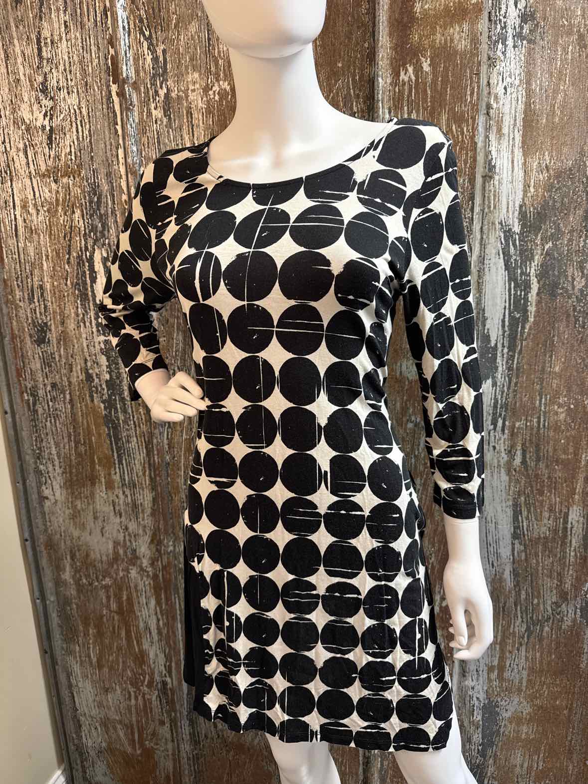 alembika Size 8/10 (Medium) Black Print Dress