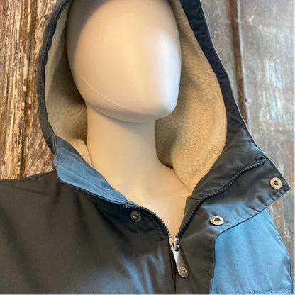 Fjall Raven Size Extra Large Steel Blue Winter Coat