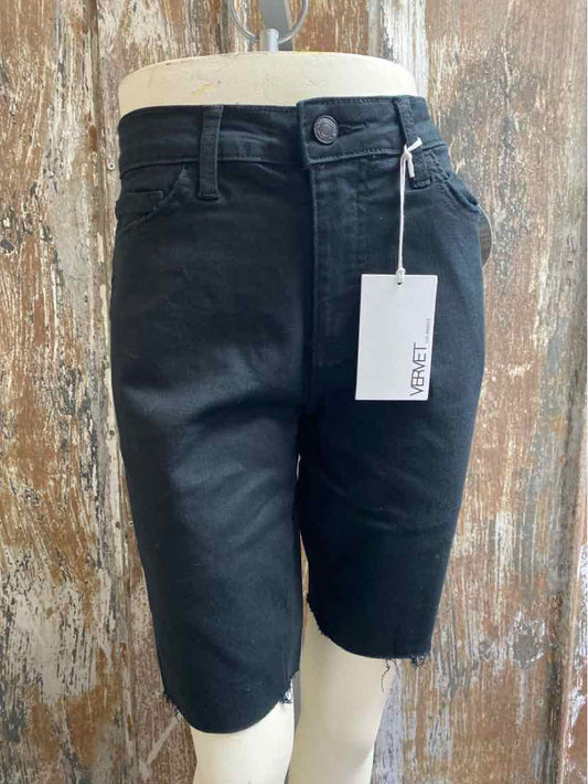 Vervet Size Medium (8/10) Black Shorts