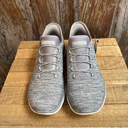 Skechers 6.5 Wide Gray Sneakers