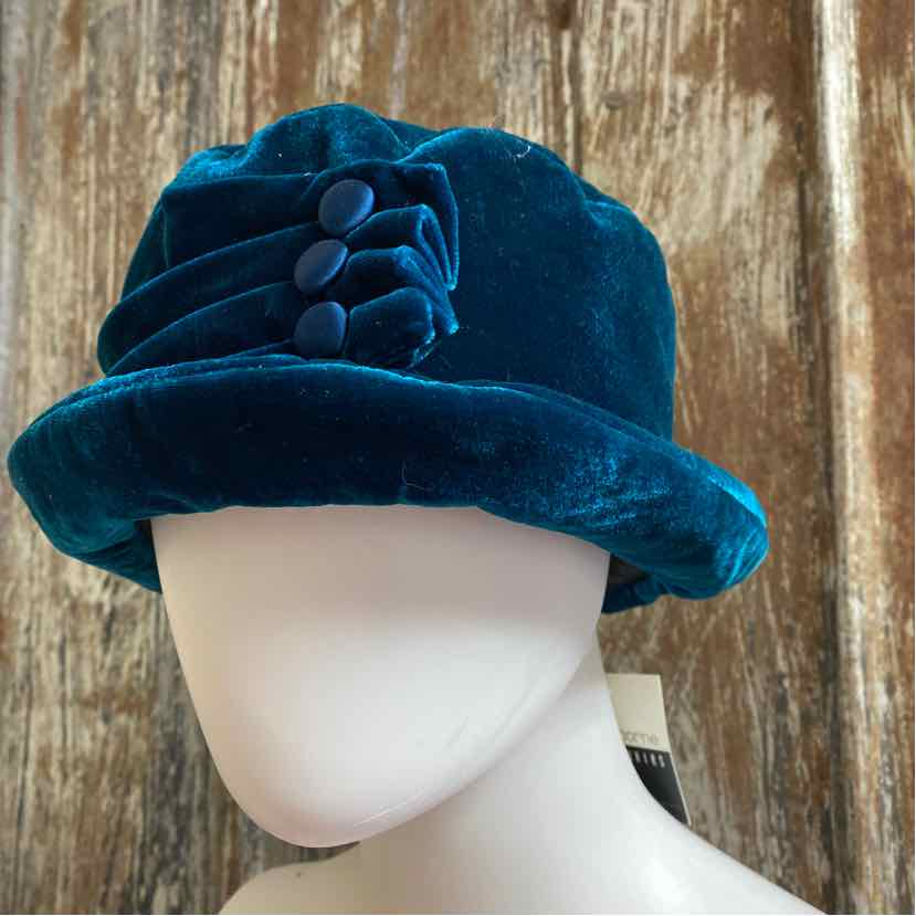 Liz Claiborne Teal Hat