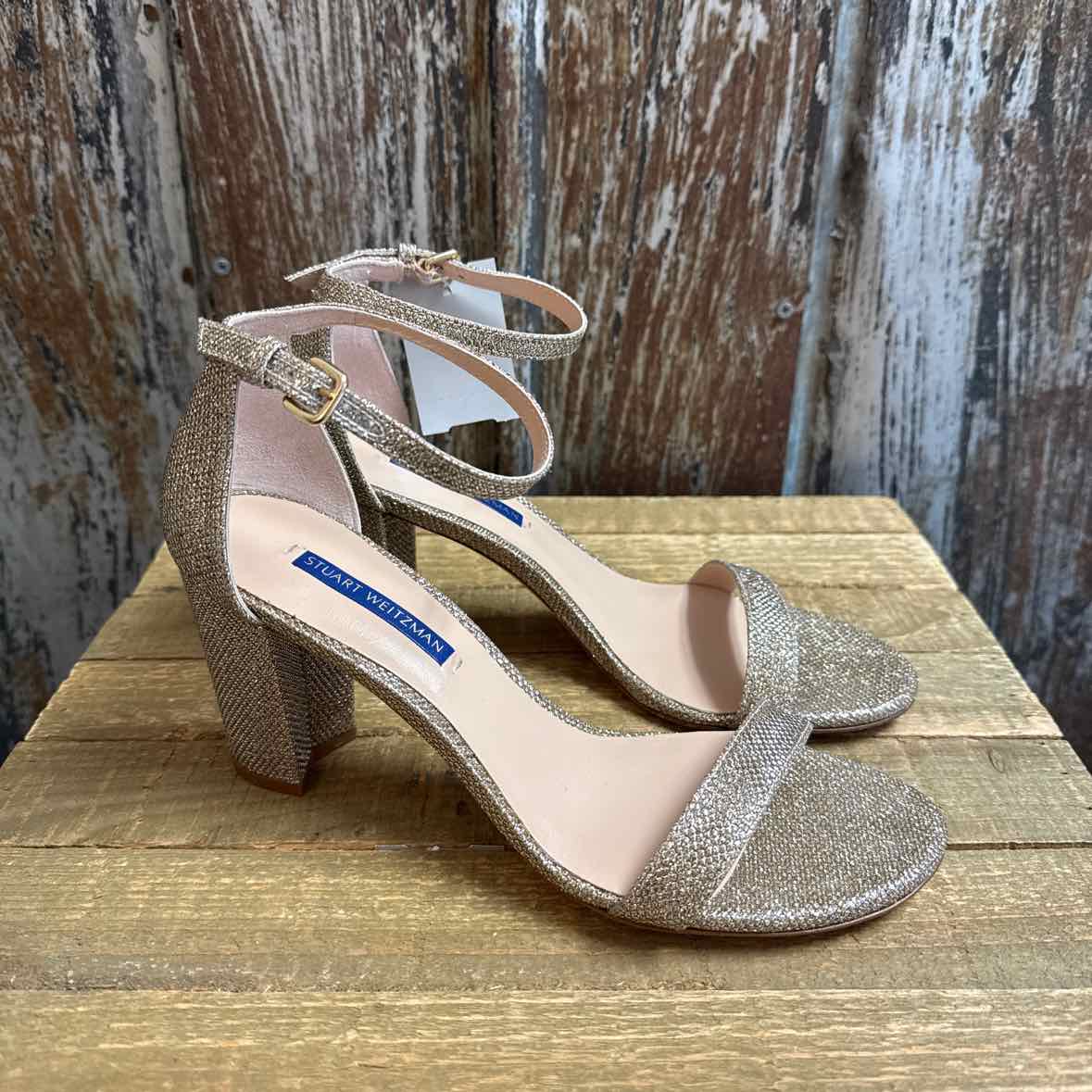 Stuart Weitzman 8 Gold Shoes