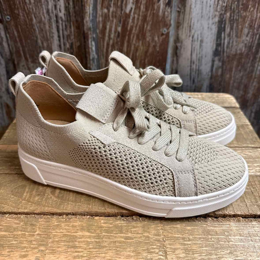 White Mountain 6.5 Taupe Sneakers