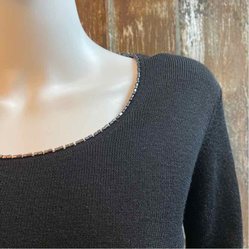 Burberry Size Medium Black Sweater