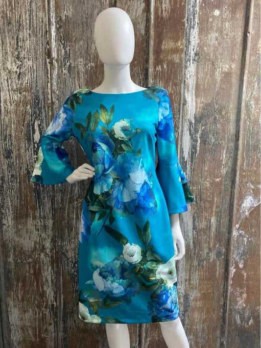 Calvin Klein Size 12 (Large) Blue Floral Dress
