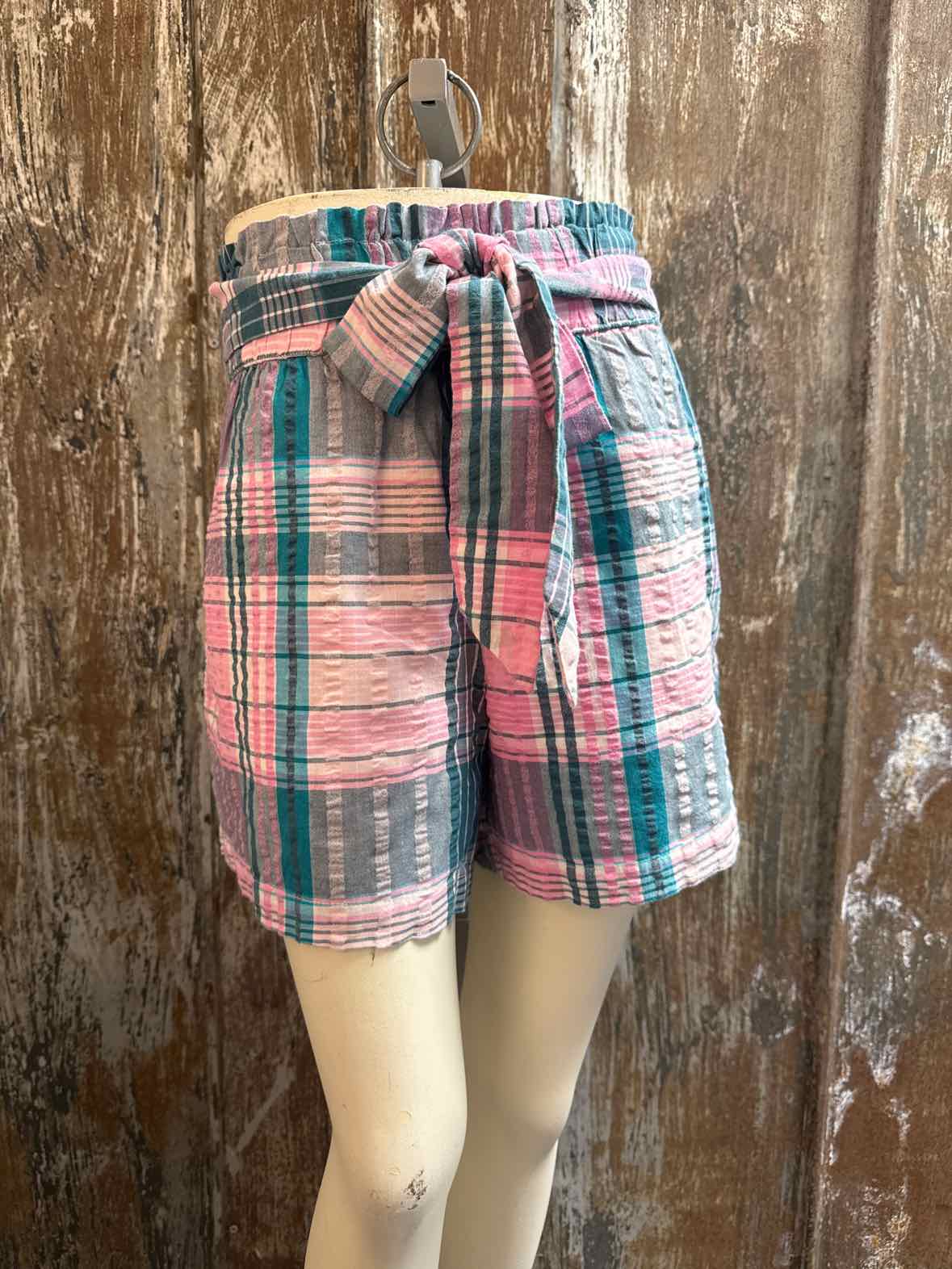 Vineyard Vines Size Medium (8/10) Pink/Blue Plaid Shorts