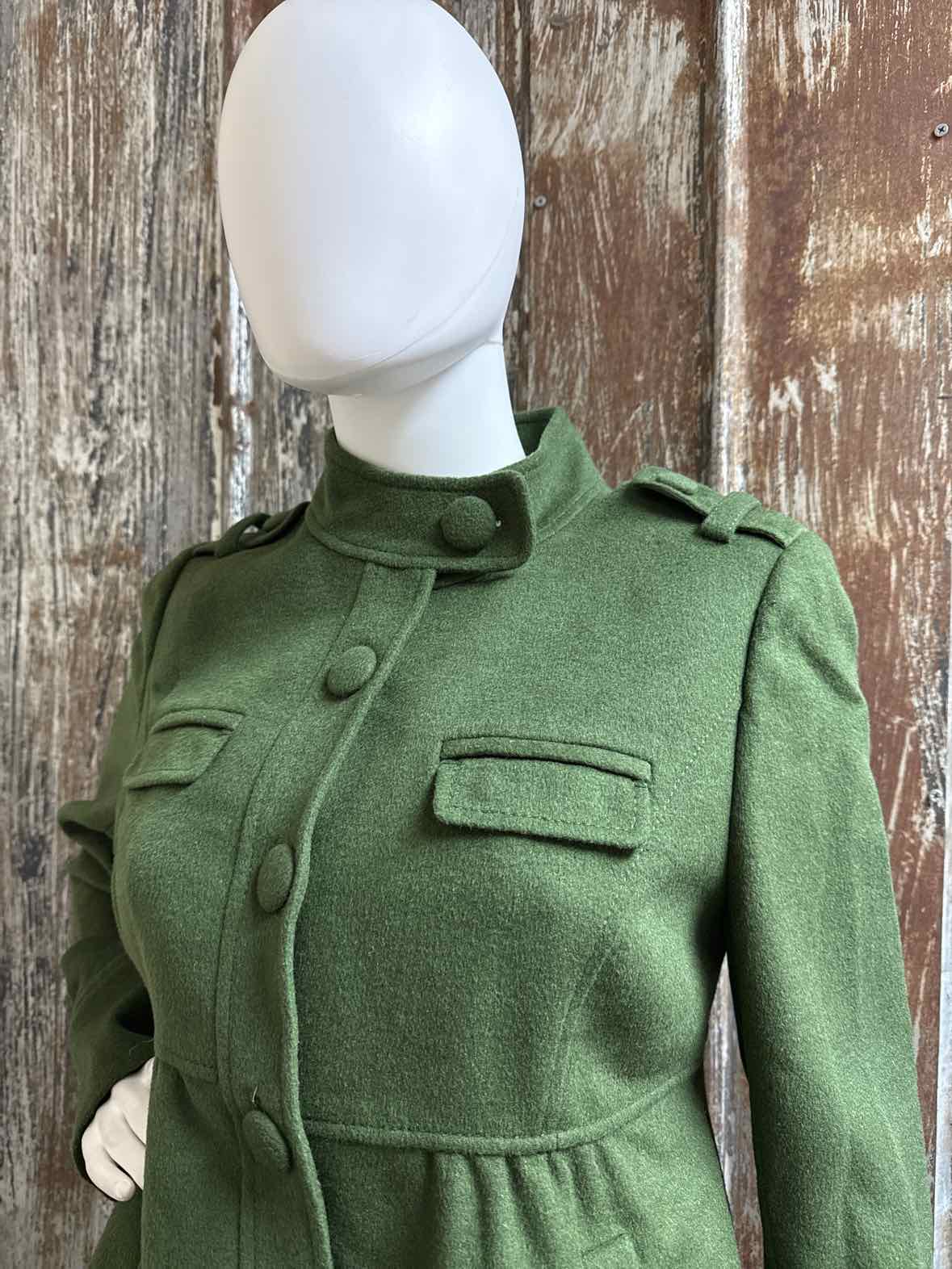 Ann Taylor Size 8 (Medium) Green Coat