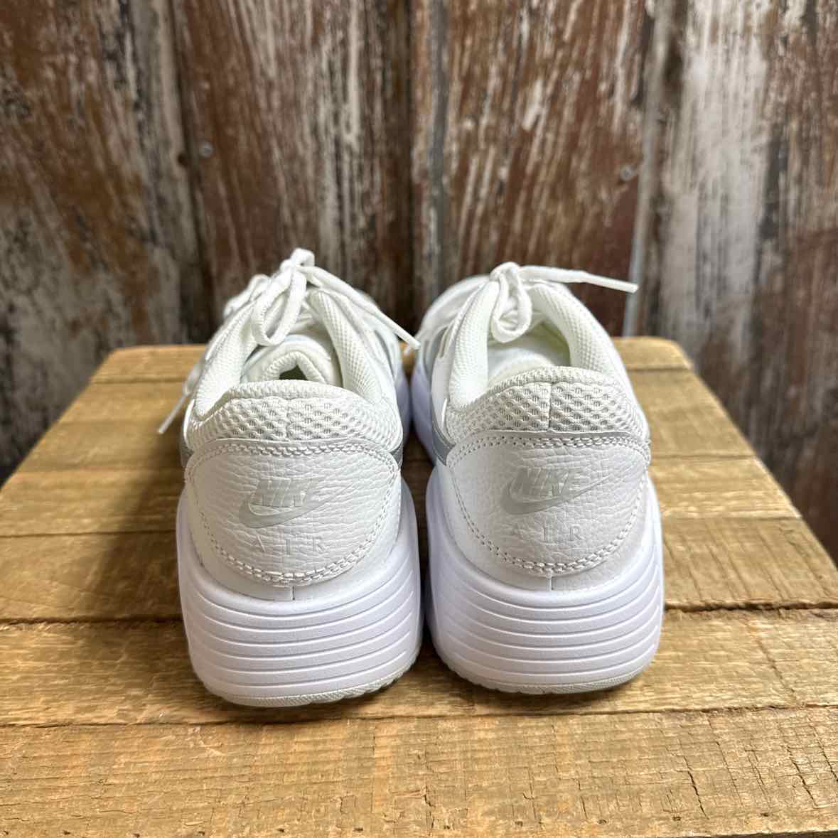 Nike 10 White Sneakers