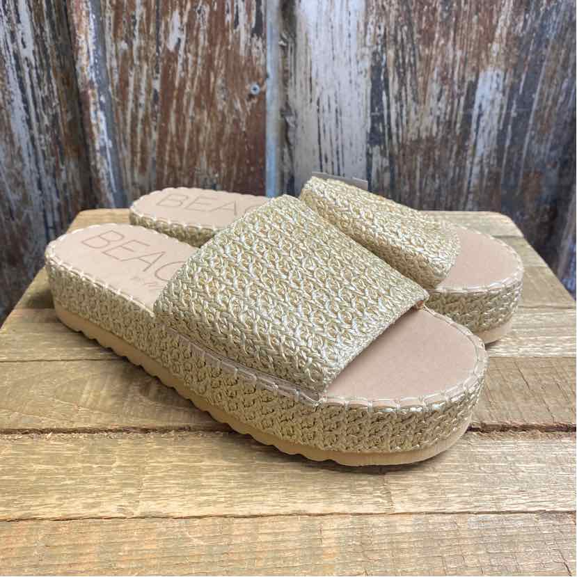 Beach by Matisse 9 Tan Shoes