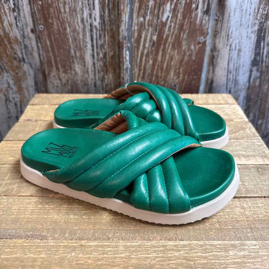 Miz Mooz 6 Green Shoes