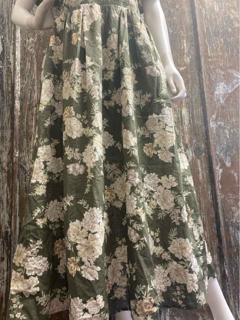 Loft Size Large Green floral print Dress