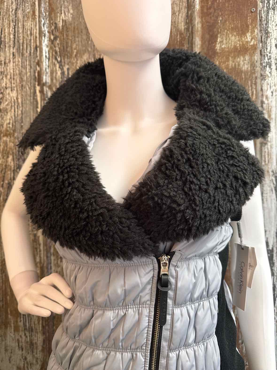 Calvin Klein Size small Gray & Black Vest