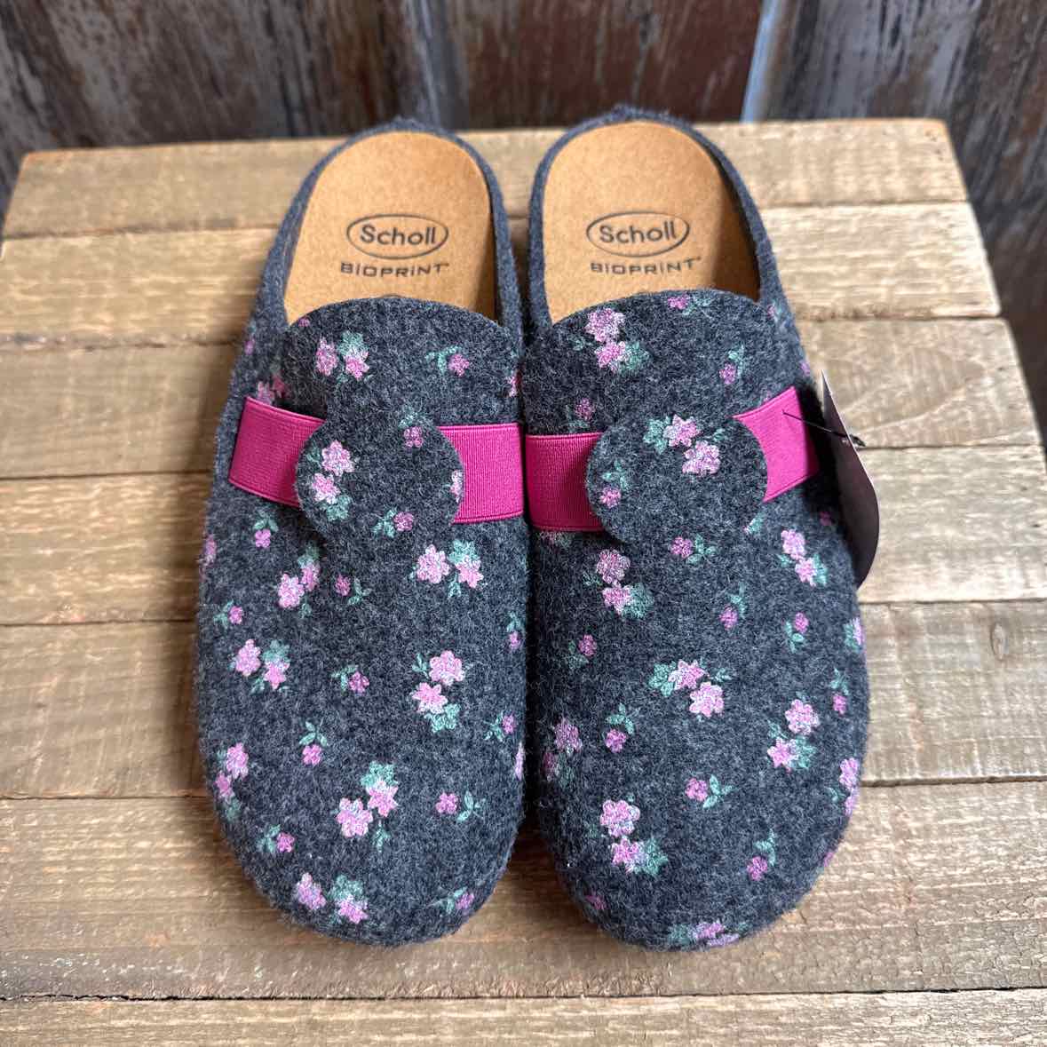 Scholl 8 Gray & Pink Shoes