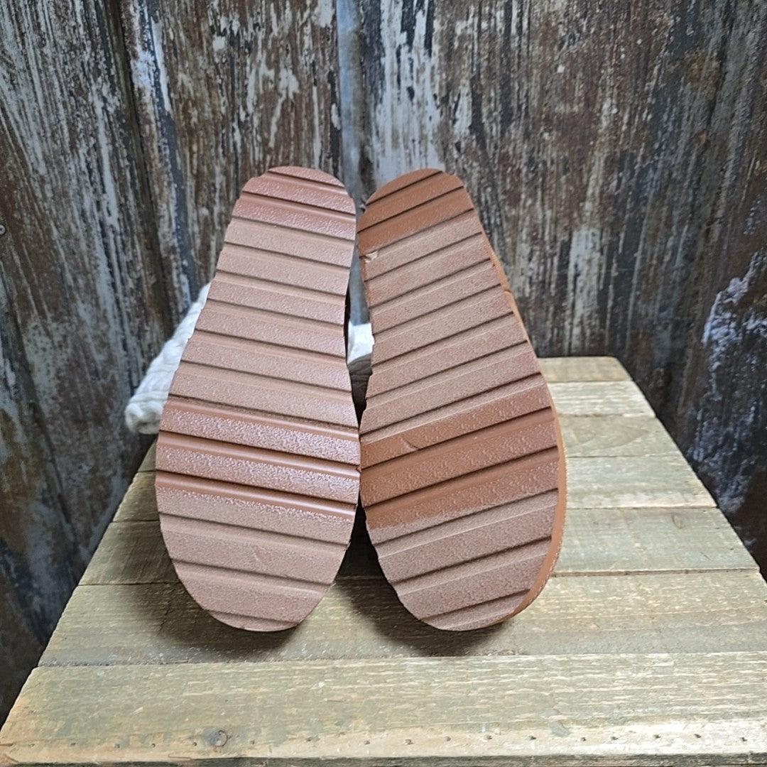 6 Brown & Cream Boots