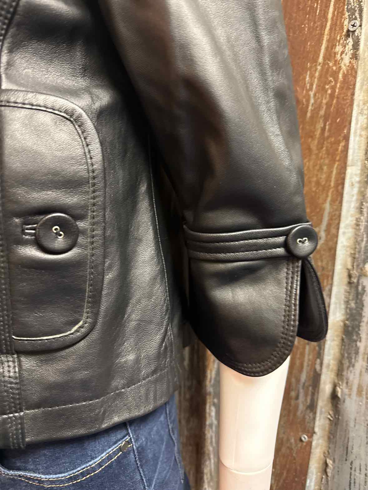 Avanti Size small Black Leather Jacket