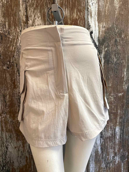 avalanche Size Small (4/6) Tan Shorts
