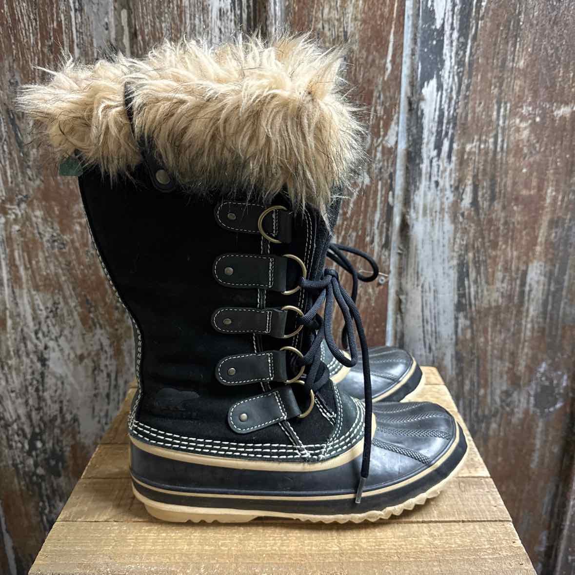 Sorel 9 Black Boots