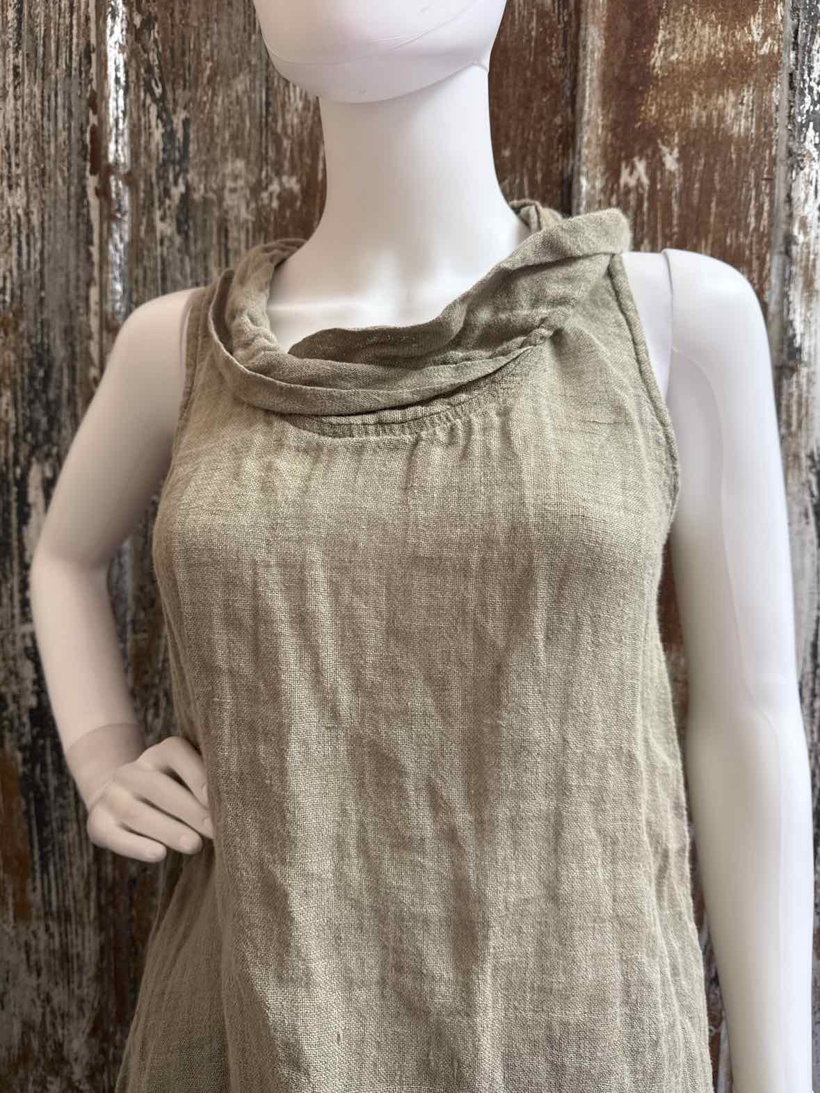 FLAX Size small Green tops
