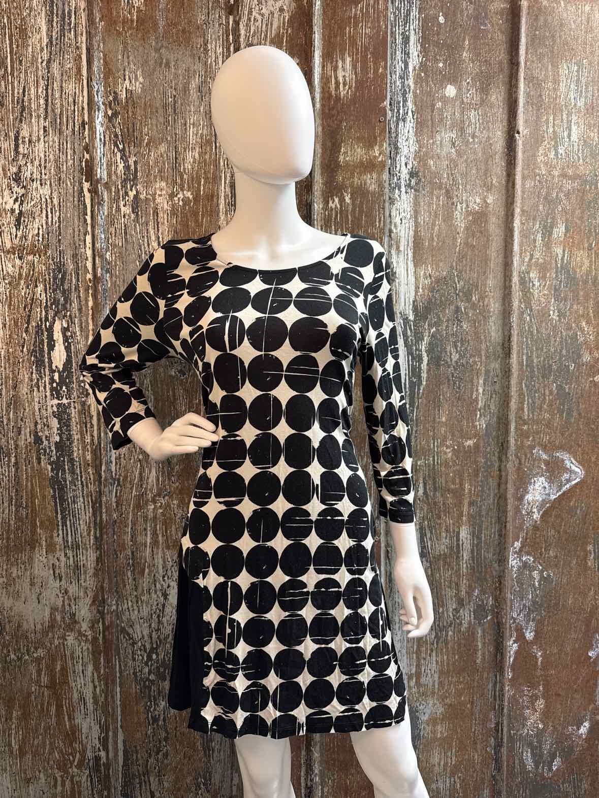 alembika Size 8/10 (Medium) Black Print Dress