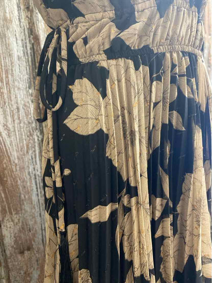 taylor Size 10 (Medium) Brown Print Dress