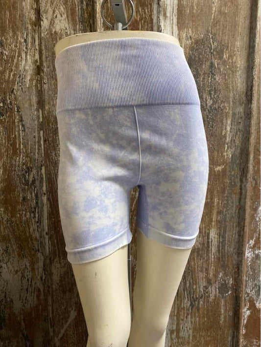 ITZON Size Medium (8/10) periwinkle Shorts
