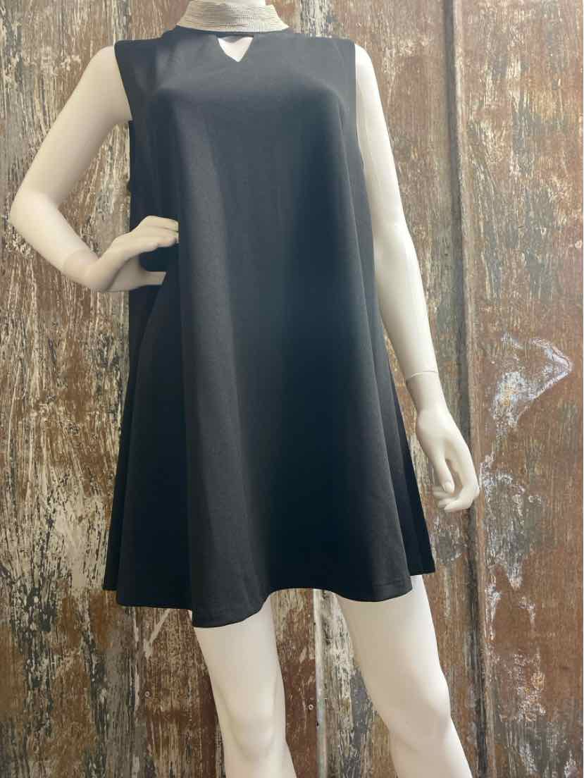 GRACIA Size Large Black Dress