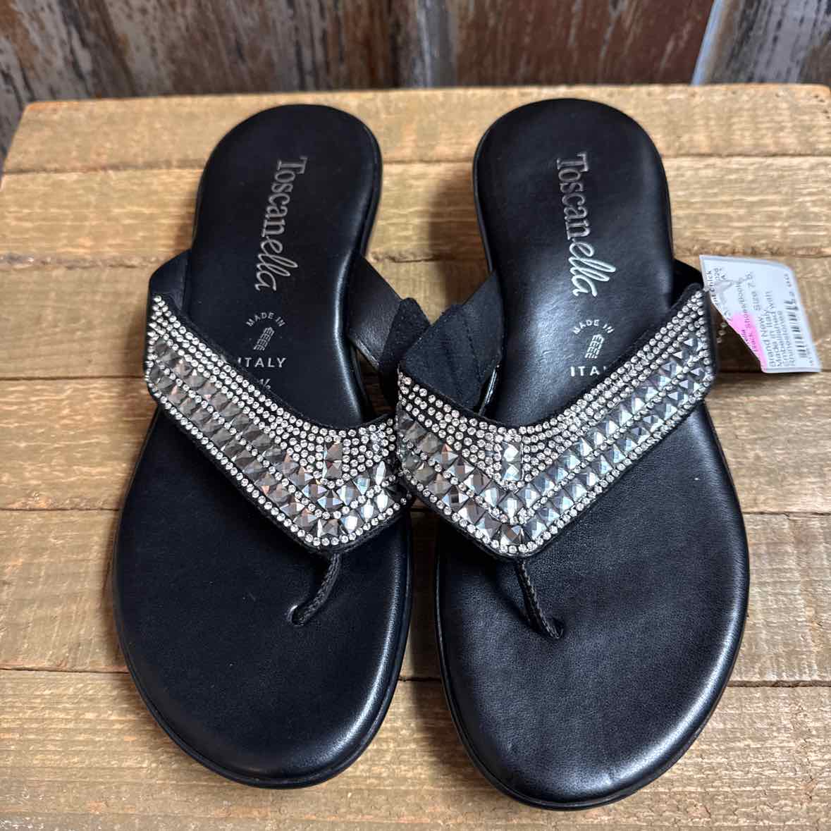 Toscanella 7.5 Black Flipflops