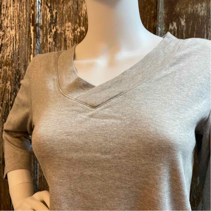 Isaac Mizrahi Size small Gray tops