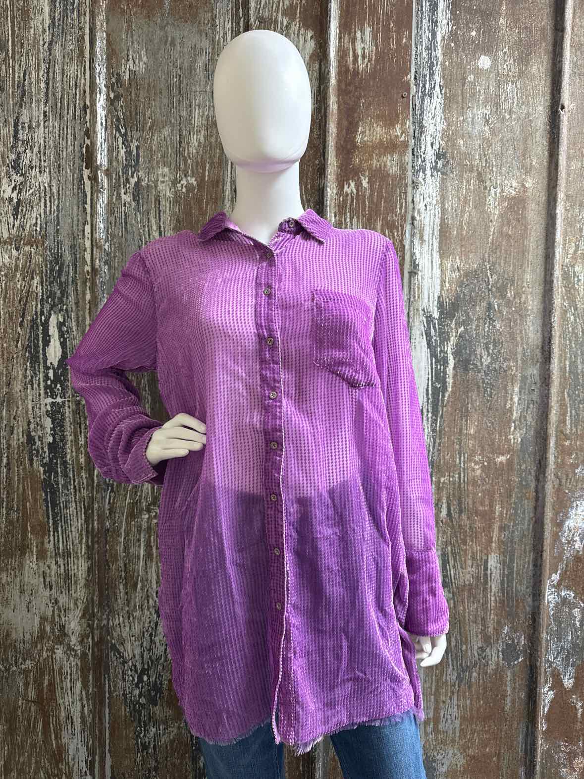 Akemi + Kin (Anthropologie) Size Large Purple tops