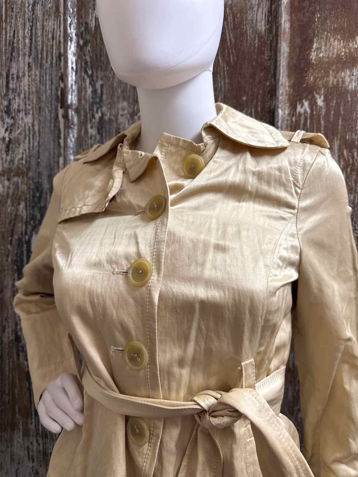 Banana Republic Size small champagne Jacket