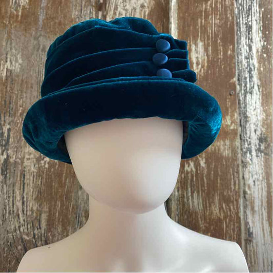 Liz Claiborne Teal Hat