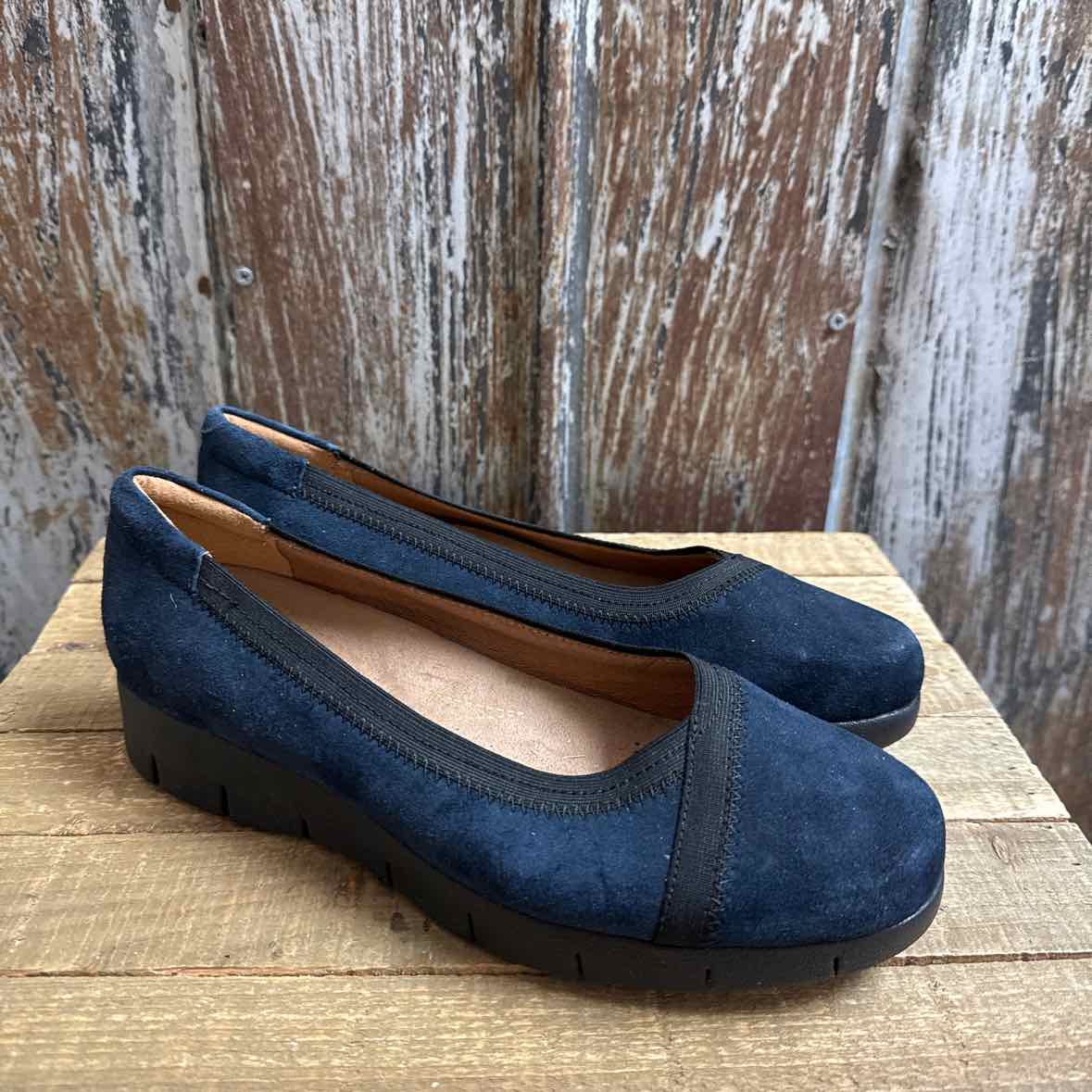 Clark's 7.5W Navy Shoes