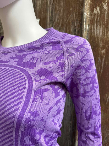 lululemon Size extra small/small Purple tops