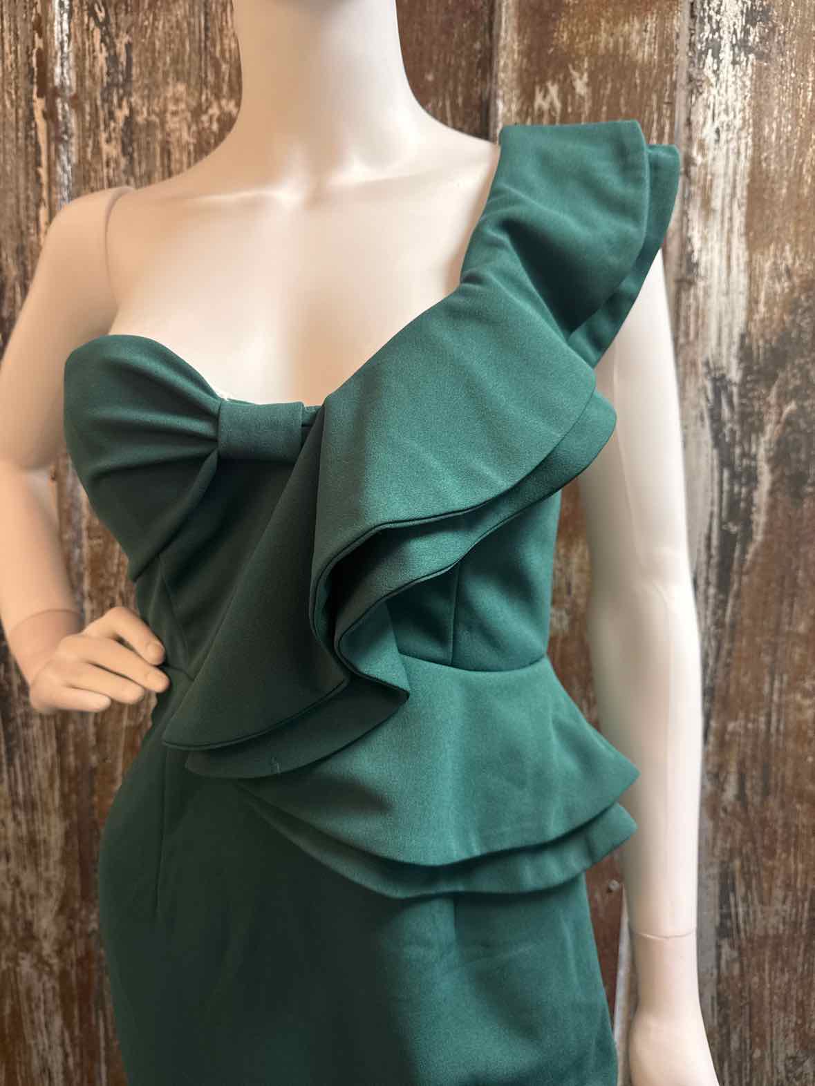 Hello Molly Size Medium Green Dress