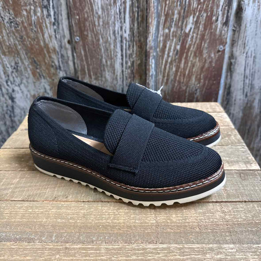 Me Too 5.5 Black Shoes