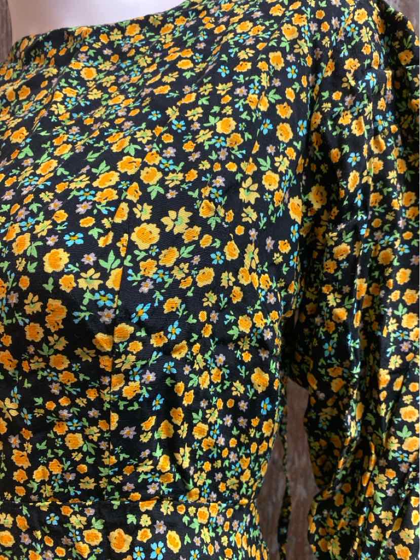 Faithful the Brand Size 4 (Small) Black & Yellow Floral Dress