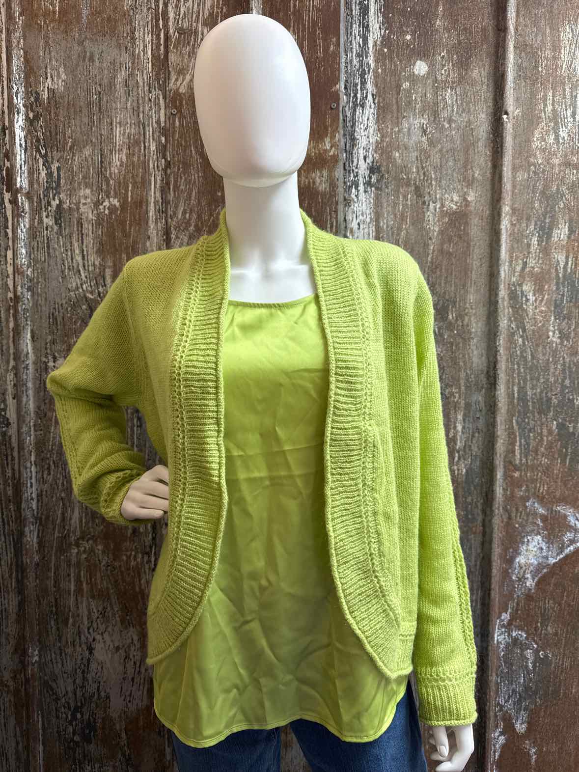 Chico's Size Large Chartreuse 3 Piece Top Set