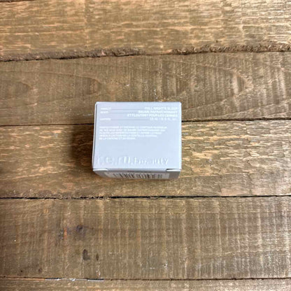 r.e.m. beauty Undereye Balm
