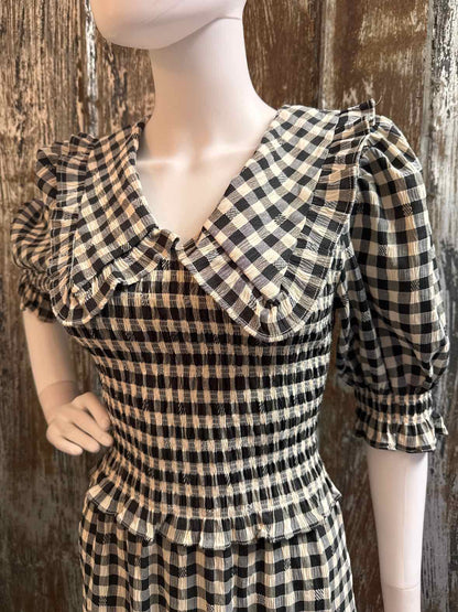 Moon River Size Medium black check Dress
