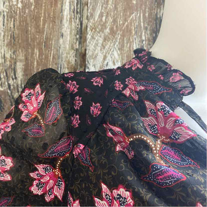 maison d Amelie Size Medium pink floral tops