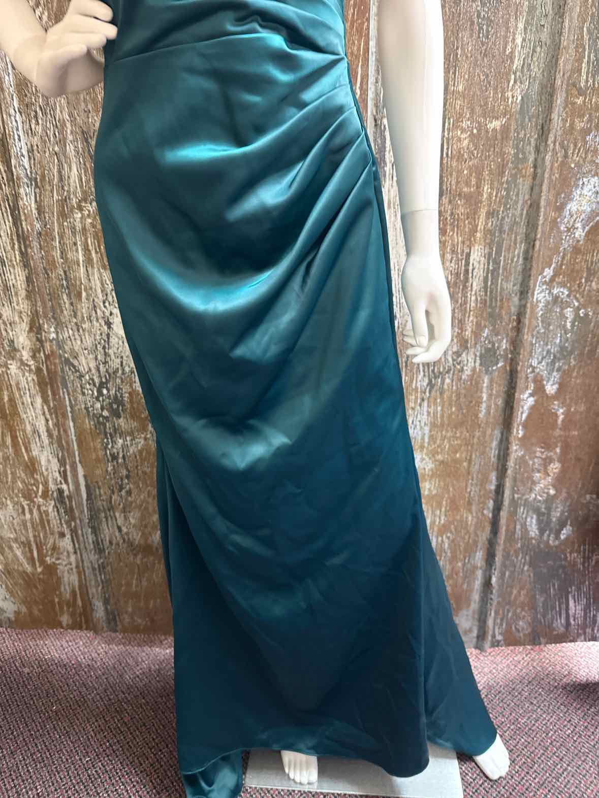 Galina Signature Size 8 Green Evening Dress
