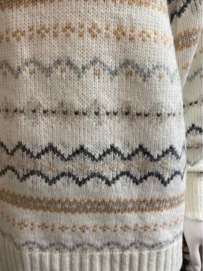 American Eagle Size Large Cream Print Sweater