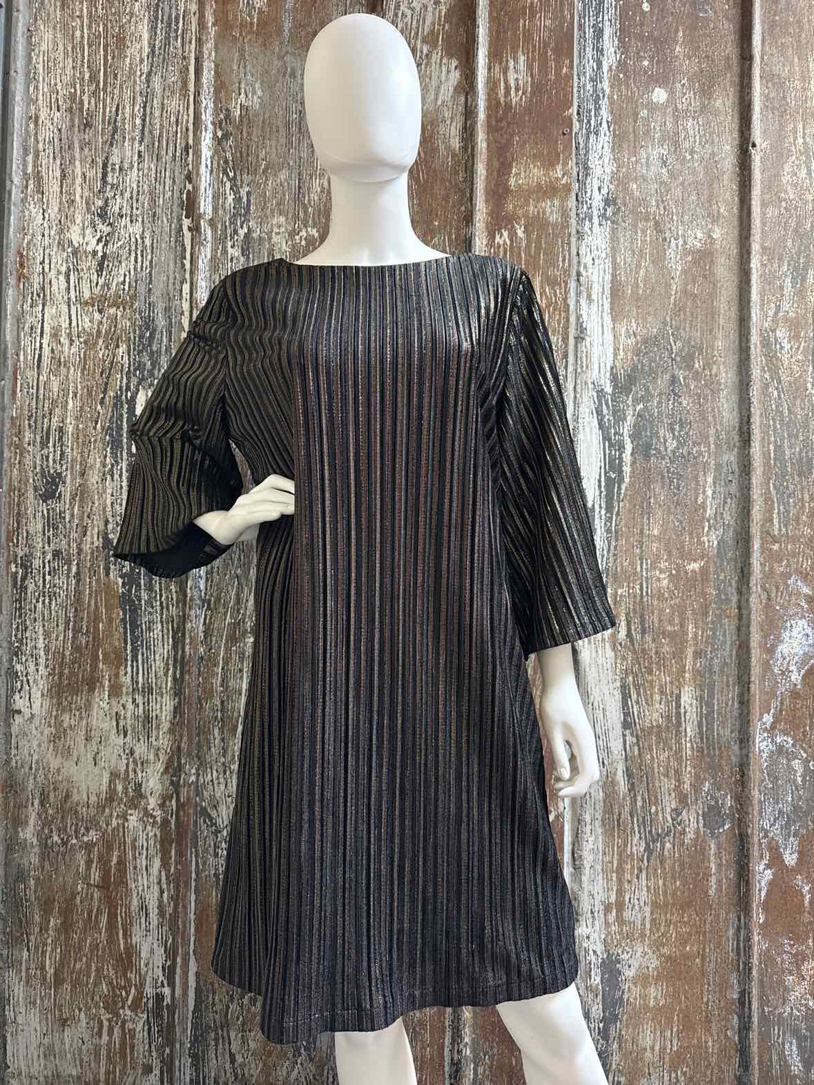 Chico's Size Large black/gold Dress