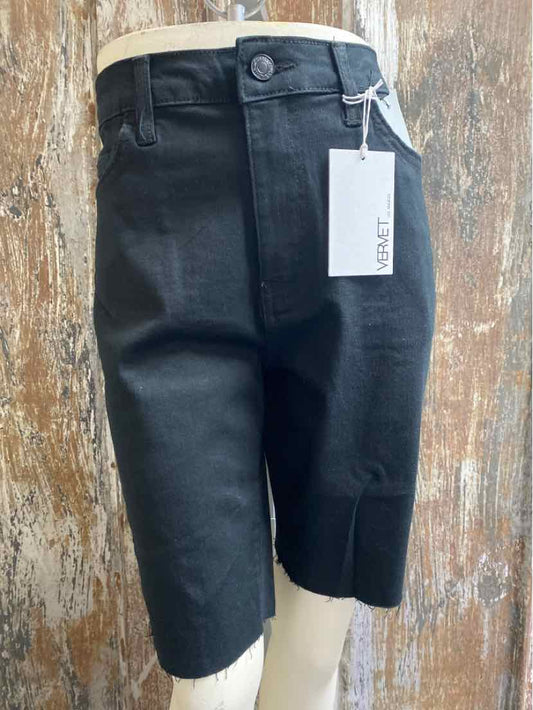 Vervet Size Large (12/14) Black Shorts