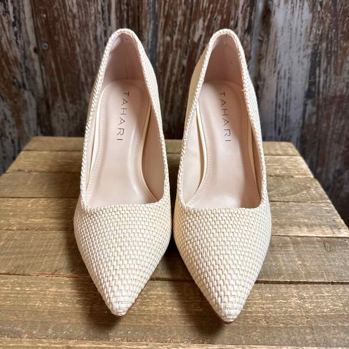 Tahari 7.5 Tan Shoes